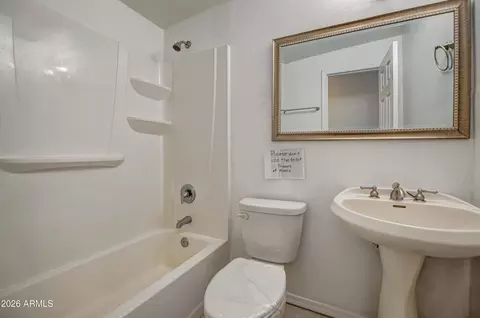 Bath - 3530 N 63rd Dr, Phoenix, AZ 85033 photo 2 of 3