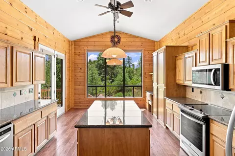 Kitchen - 24 E Saddleback Trl, Payson, AZ 85541 photo 1 of 3