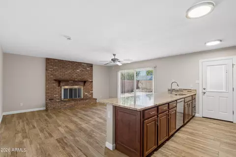 Living - 1260 E Alameda Dr, Tempe, AZ 85282 photo 4 of 7