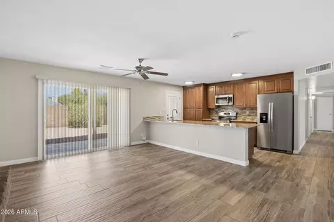Living - 1260 E Alameda Dr, Tempe, AZ 85282 photo 7 of 7