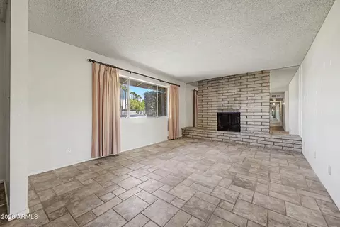 Living - 407 E 8th St, Mesa, AZ 85203 photo 1 of 4
