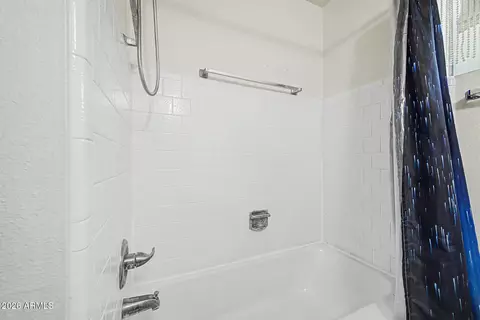 Bath - 407 E 8th St, Mesa, AZ 85203 photo 2 of 5