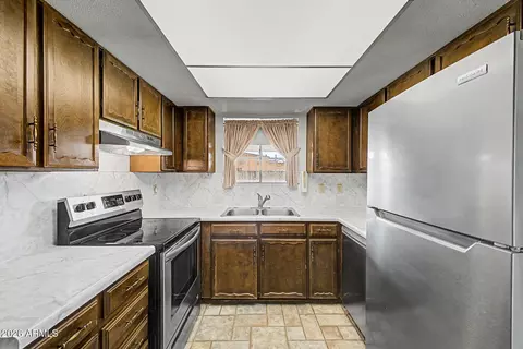 Kitchen - 407 E 8th St, Mesa, AZ 85203 photo 2 of 6