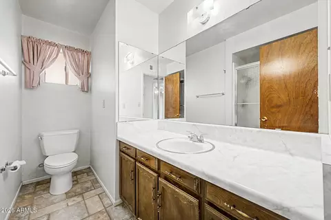 Bath - 407 E 8th St, Mesa, AZ 85203 photo 3 of 5