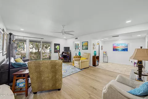 Living - 5323 S Mitchell Dr, Tempe, AZ 85283 photo 3 of 5