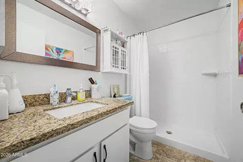 Bath - 5323 S Mitchell Dr, Tempe, AZ 85283 photo 1 of 2