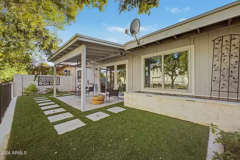 Exterior - 5323 S Mitchell Dr, Tempe, AZ 85283 photo 2 of 6