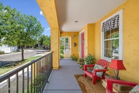 Exterior - 1386 S Pecan St, Gilbert, AZ 85296 photo 4 of 5