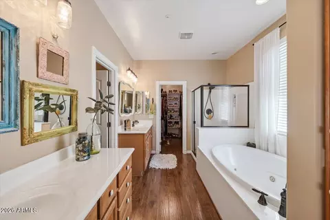Bath - 1386 S Pecan St, Gilbert, AZ 85296 photo 2 of 3