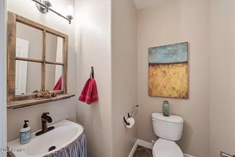 Bath - 1386 S Pecan St, Gilbert, AZ 85296 photo 1 of 3