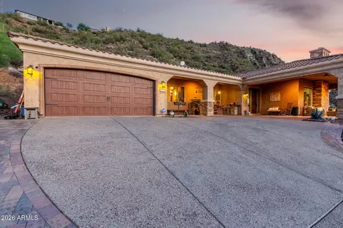 35379 S River Ridge Rd, Black Canyon City, AZ 85324