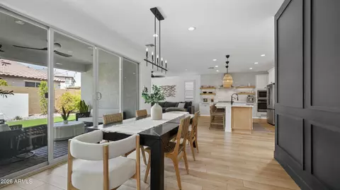 Dining - 7512 W Odeum Ln, Phoenix, AZ 85043 photo 3 of 3