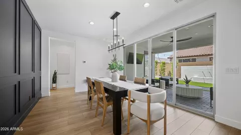 Dining - 7512 W Odeum Ln, Phoenix, AZ 85043 photo 2 of 3