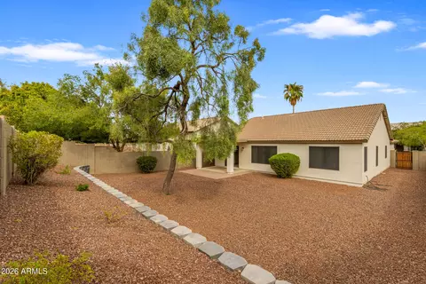 Exterior - 1715 E Branham Ln, Phoenix, AZ 85042 photo 8 of 12