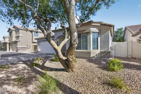 Exterior - 1715 E Branham Ln, Phoenix, AZ 85042 photo 3 of 12