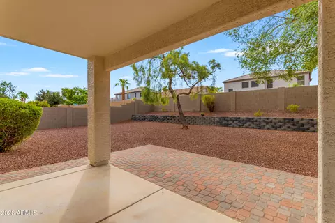 Exterior - 1715 E Branham Ln, Phoenix, AZ 85042 photo 4 of 12