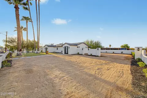Other - 720 E Desert Ln, Phoenix, AZ 85042 photo 3 of 5