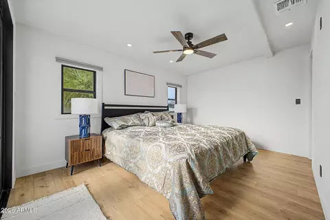 Bedroom - 720 E Desert Ln, Phoenix, AZ 85042 photo 1 of 7