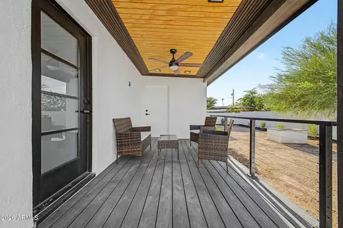 Exterior - 720 E Desert Ln, Phoenix, AZ 85042 photo 5 of 14