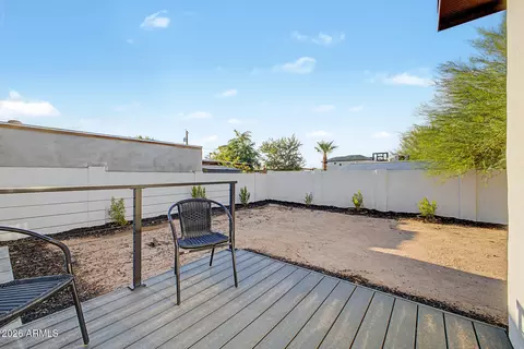 Exterior - 720 E Desert Ln, Phoenix, AZ 85042 photo 6 of 14