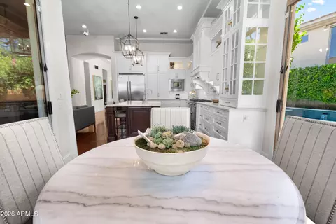 Dining - 6534 N 27th St, Phoenix, AZ 85016 photo 2 of 3