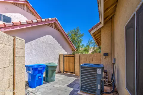 Exterior - 3826 E Park Ave, Phoenix, AZ 85044 photo 2 of 7
