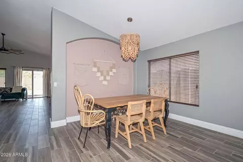 Dining - 6406 W Tether Trl, Phoenix, AZ 85083 photo 2 of 5