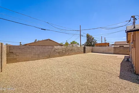 Exterior - 1621 N 37th Dr, Phoenix, AZ 85009 photo 3 of 5