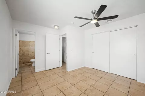 Bedroom - 1621 N 37th Dr, Phoenix, AZ 85009 photo 2 of 3