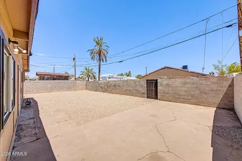 Exterior - 1621 N 37th Dr, Phoenix, AZ 85009 photo 5 of 5