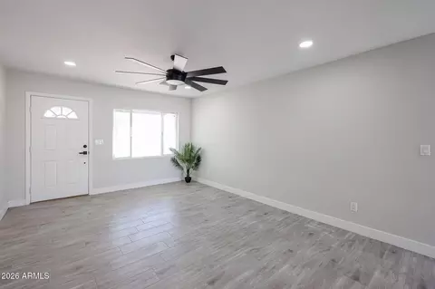 Living - 6609 N 20th Ave, Phoenix, AZ 85015 photo 4 of 4