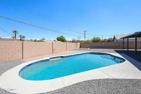 Exterior - 6609 N 20th Ave, Phoenix, AZ 85015 photo 3 of 4