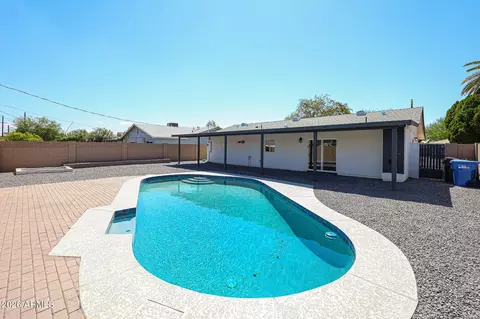 Exterior - 6609 N 20th Ave, Phoenix, AZ 85015 photo 4 of 4