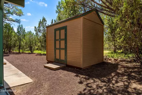 Exterior - 2976 Pine Rim Rd, Overgaard, AZ 85933 photo 8 of 8
