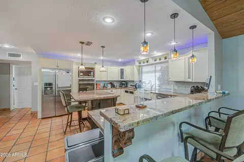 Kitchen - 3232 Ellis St, Mesa, AZ 85213 photo 2 of 8