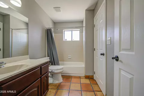 Bath - 3232 Ellis St, Mesa, AZ 85213 photo 3 of 6