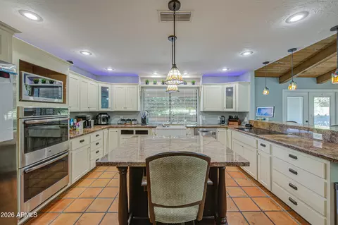 Kitchen - 3232 Ellis St, Mesa, AZ 85213 photo 5 of 8