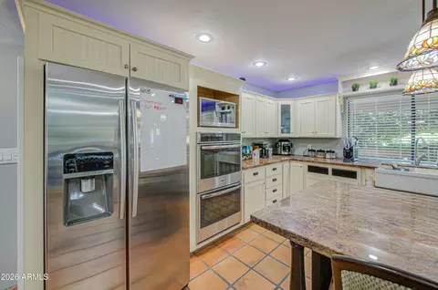 Kitchen - 3232 Ellis St, Mesa, AZ 85213 photo 4 of 8