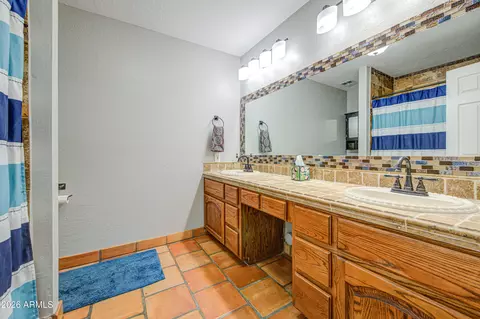 Bath - 3232 Ellis St, Mesa, AZ 85213 photo 5 of 6