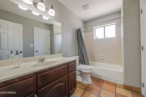 Bath - 3232 Ellis St, Mesa, AZ 85213 photo 4 of 6