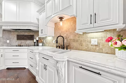 Kitchen - 15415 E Pickett Ct, Gilbert, AZ 85298 photo 5 of 6