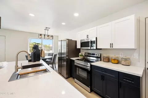 Kitchen - 2134 E Harvard St, Phoenix, AZ 85006 photo 2 of 6