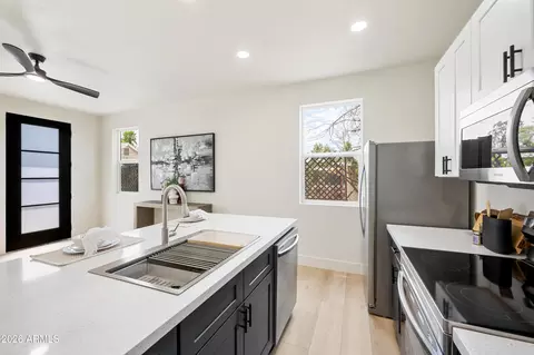 Kitchen - 2134 E Harvard St, Phoenix, AZ 85006 photo 6 of 6