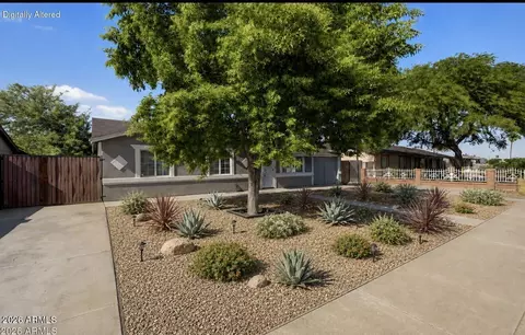 Exterior - 6224 W Berkeley Rd, Phoenix, AZ 85035 photo 6 of 7