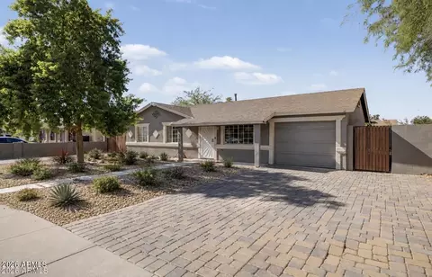 Exterior - 6224 W Berkeley Rd, Phoenix, AZ 85035 photo 3 of 7