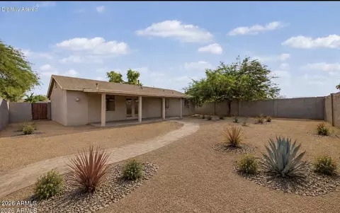 Exterior - 6224 W Berkeley Rd, Phoenix, AZ 85035 photo 5 of 7