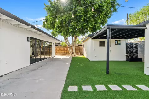 Exterior - 1322 E Catalina Dr, Phoenix, AZ 85014 photo 3 of 6