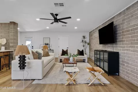 Living - 1322 E Catalina Dr, Phoenix, AZ 85014 photo 3 of 3