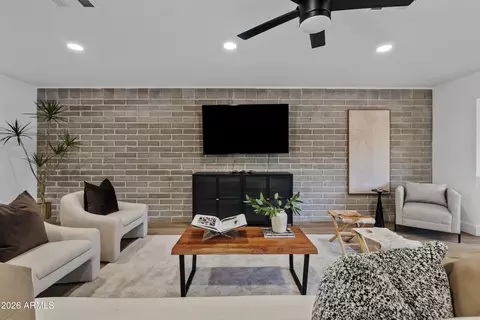 Living - 1322 E Catalina Dr, Phoenix, AZ 85014 photo 1 of 3