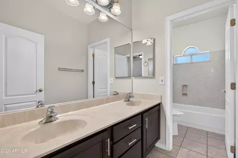 Bath - 4507 E Olive Ave, Gilbert, AZ 85234 photo 6 of 7